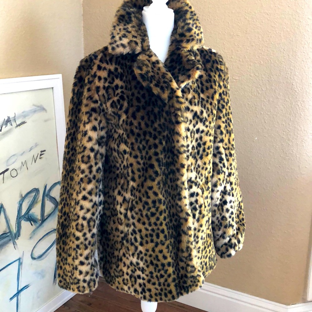 Faux Fur Leopard Print Coat